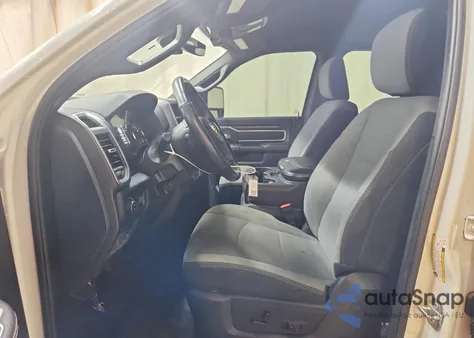 2024 Ram Trucks 2500 Big Horn z USA, uszkodzony, nr VIN 3C6UR5DJ3RG311235